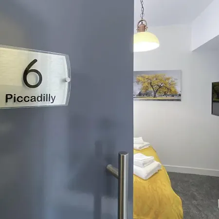 Piccadilly By Pureserviced Plymouth Exterior photo
